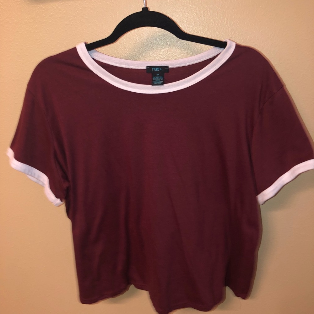 Burgundy tee shirt